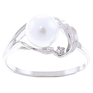 Pearl & Diamond Ring in 18ct White Gold