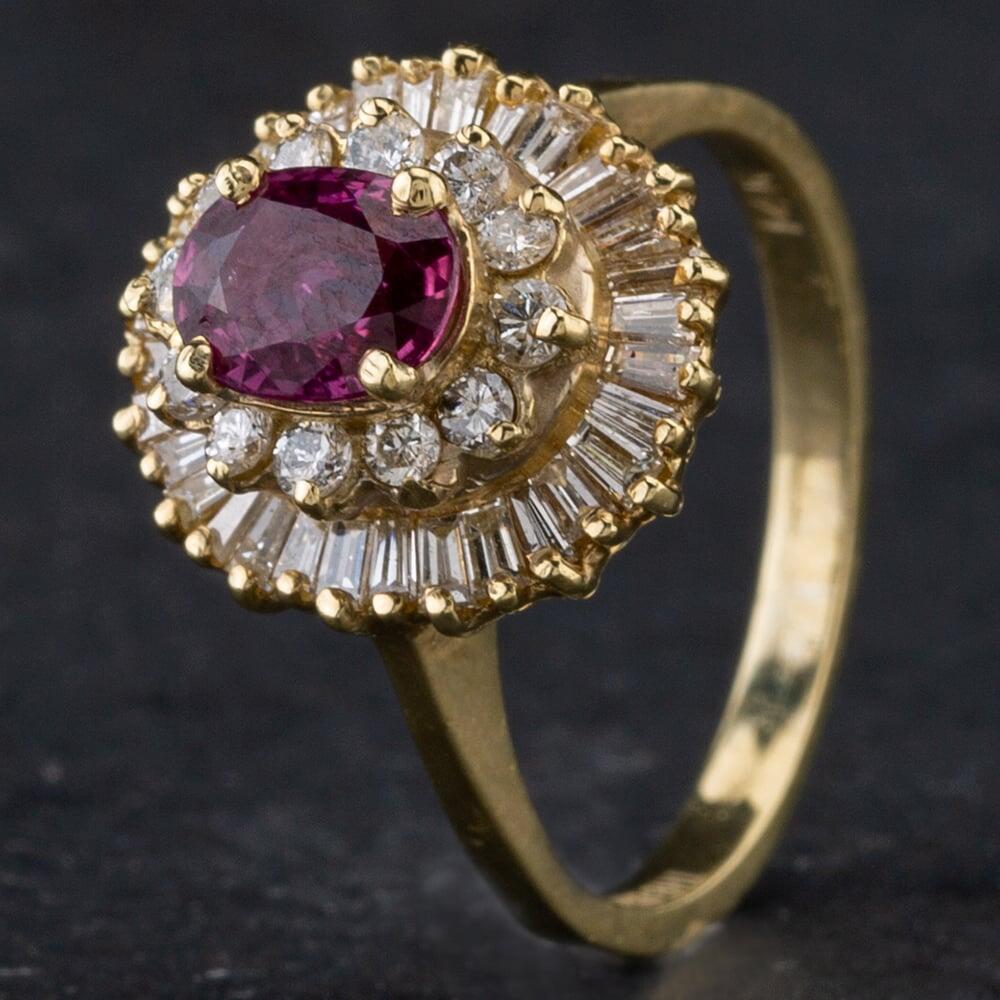 Pre-Owned 14ct Yellow Gold Diamond Ruby Oval Cluster Ring 4335247