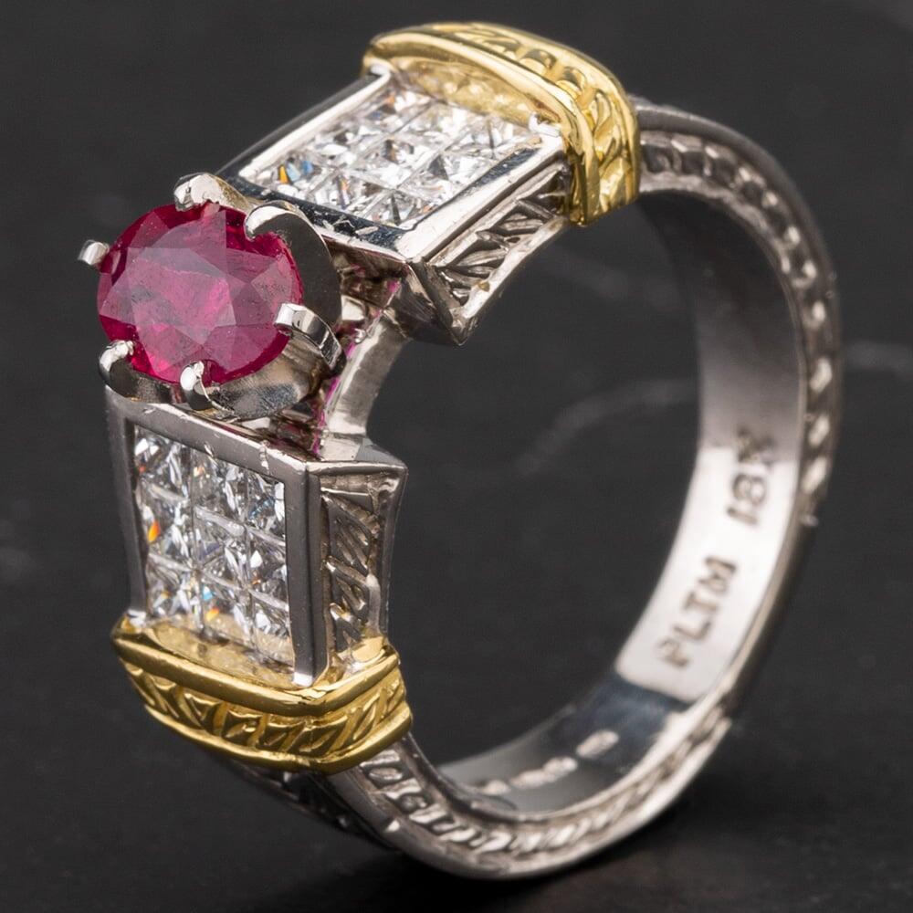 Pre-Owned Platinum Oval Claw Set Ruby Princess Cut Diamond Shoulder Ring 4335202