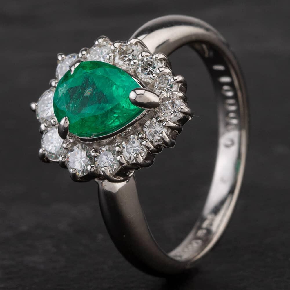 Pre-Owned Platinum Emerald Diamond Cluster Ring 4337080