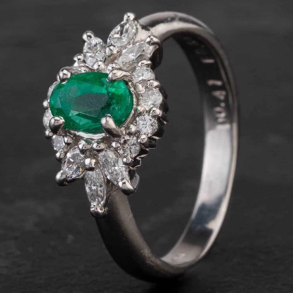 Pre-Owned Platinum Oval Emerald Diamond Cluster Ring 4337089