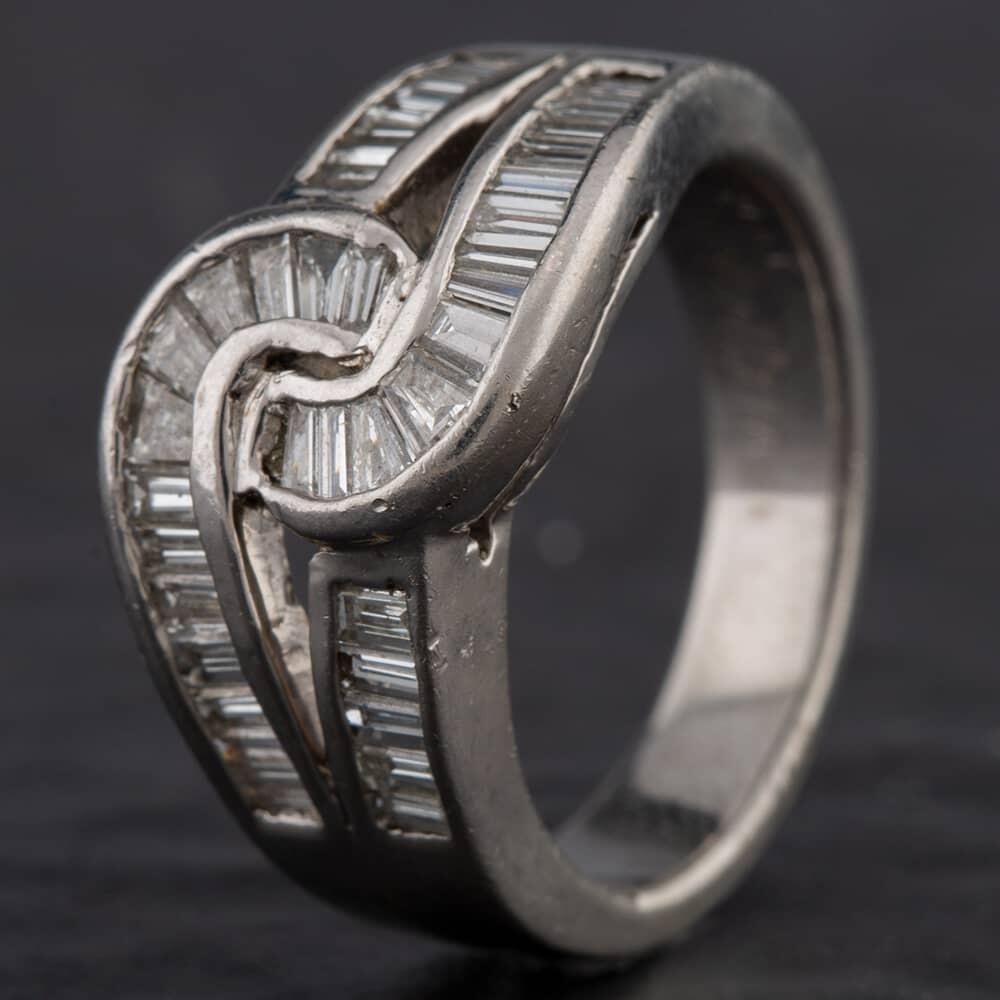 Second Hand Platinum Baguette Cut Diamond Double Loop Design Fancy Ring 4312055